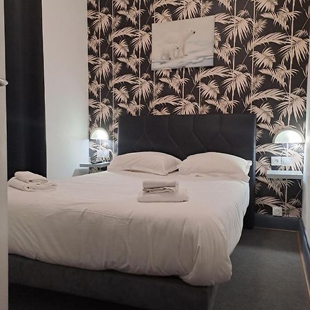 Hotel Le Celtic Монлюсон Экстерьер фото