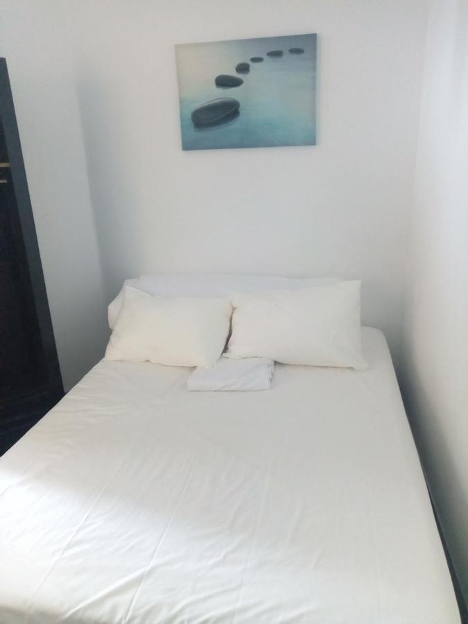 Hotel Le Celtic Монлюсон Экстерьер фото