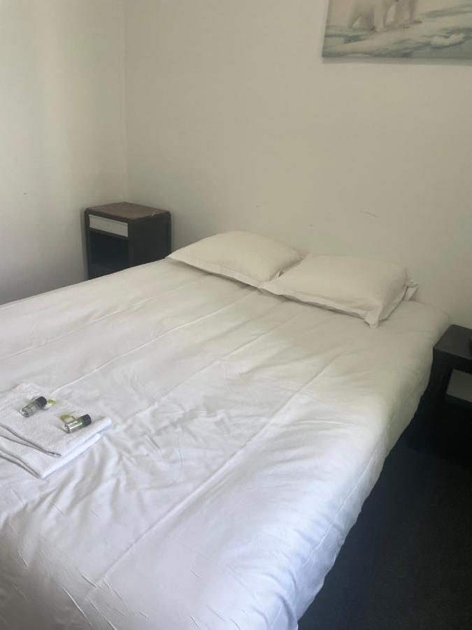 Hotel Le Celtic Монлюсон Экстерьер фото