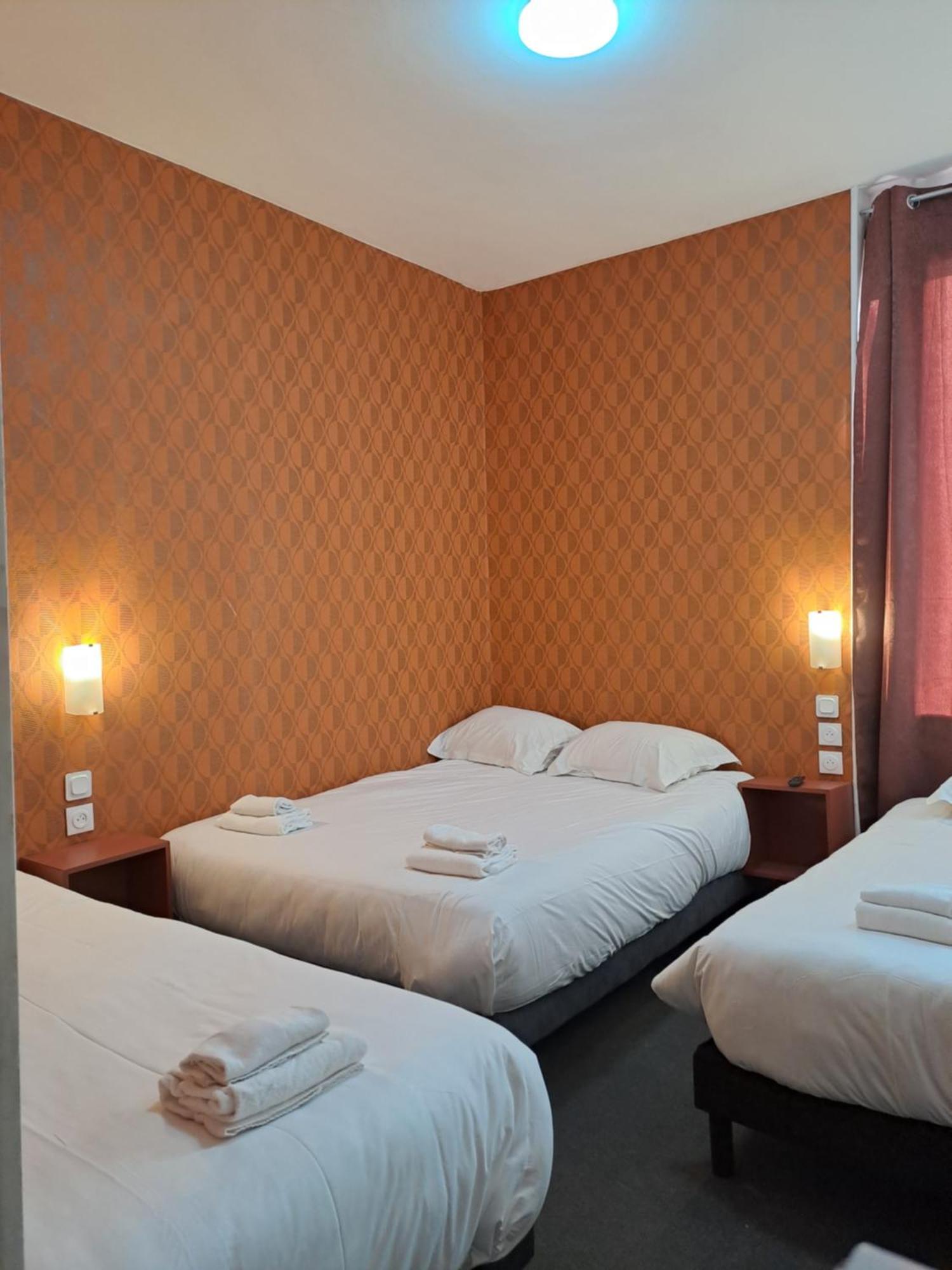 Hotel Le Celtic Монлюсон Экстерьер фото
